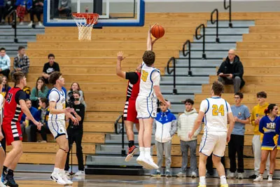 Homestead | Manchester Boys Basketball — photo 4