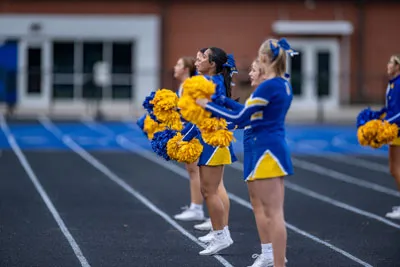 Homestead | Dwenger Football — photo 2